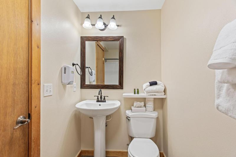Discovery Lodge image