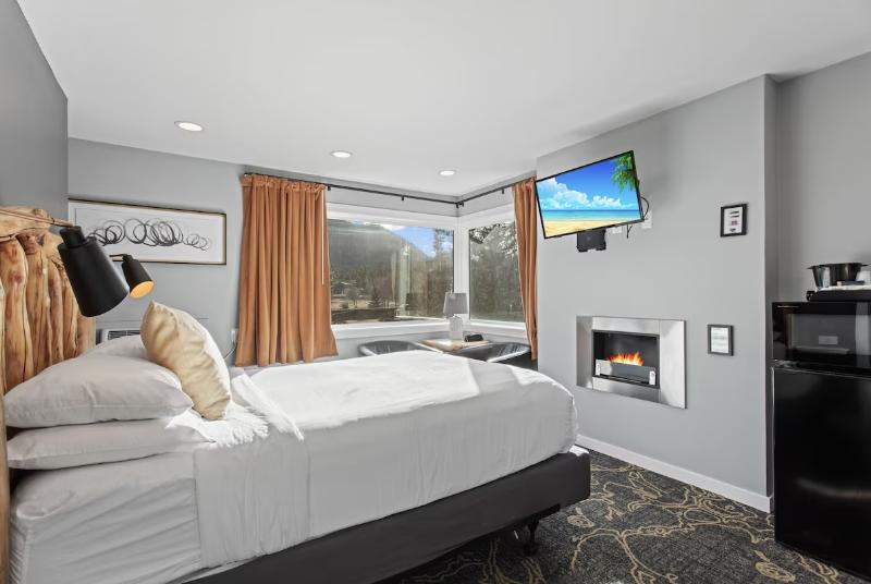 Discovery Lodge image