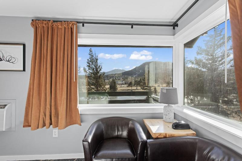 Discovery Lodge image