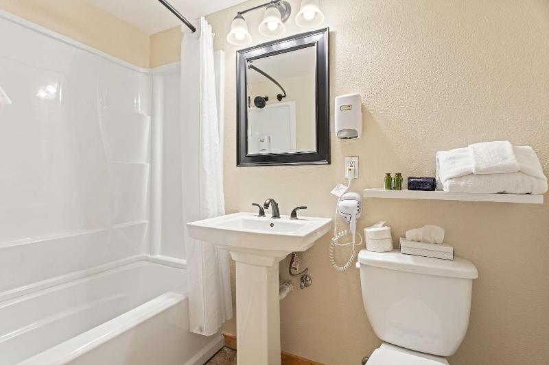 Discovery Lodge image