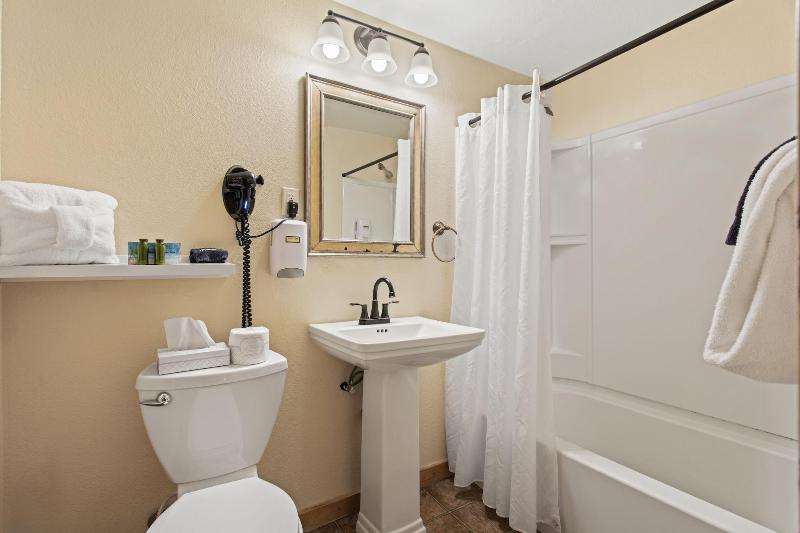 Discovery Lodge image