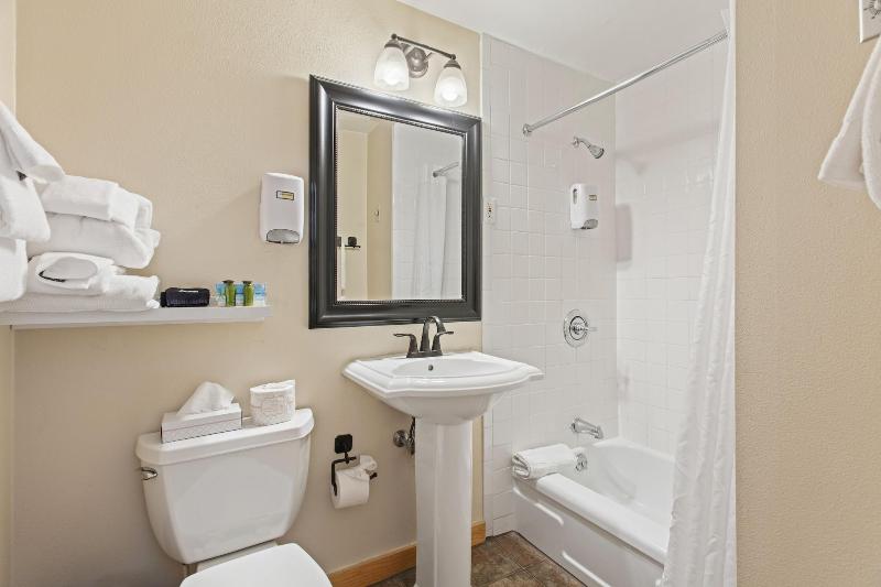 Discovery Lodge image