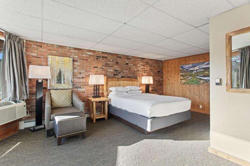 Discovery Lodge image