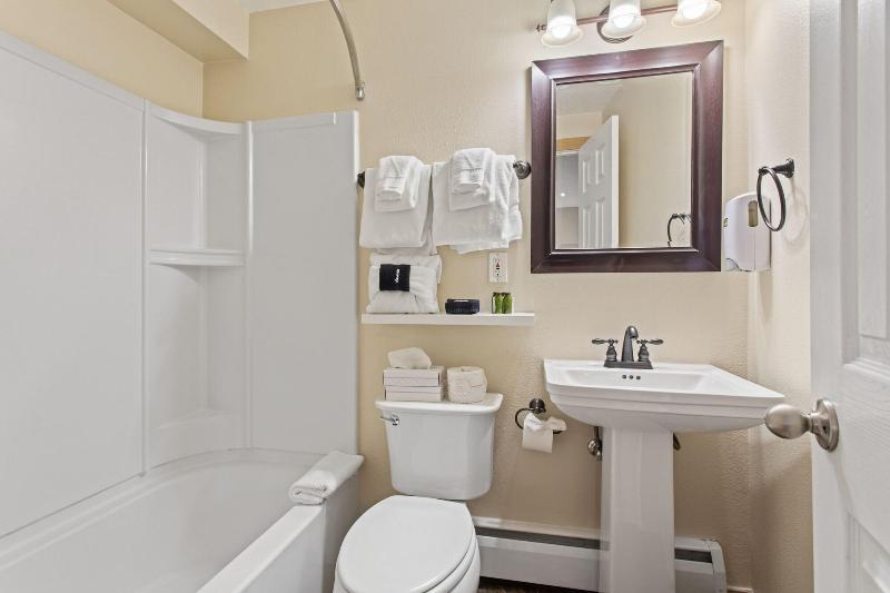 Discovery Lodge image