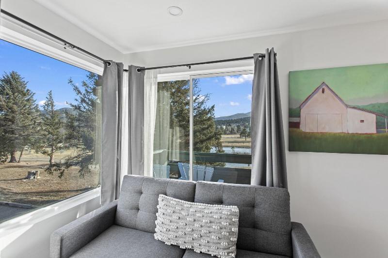 Discovery Lodge image
