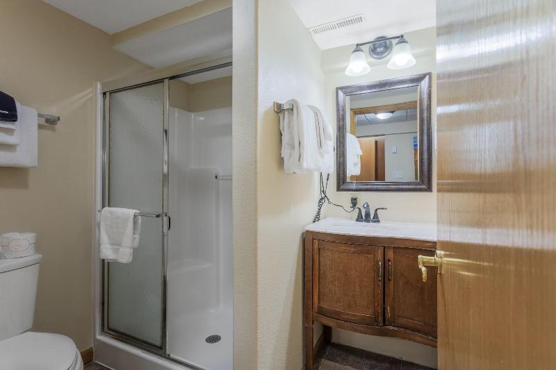 Discovery Lodge image