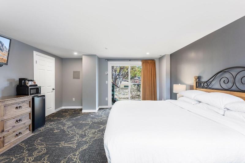 Discovery Lodge image