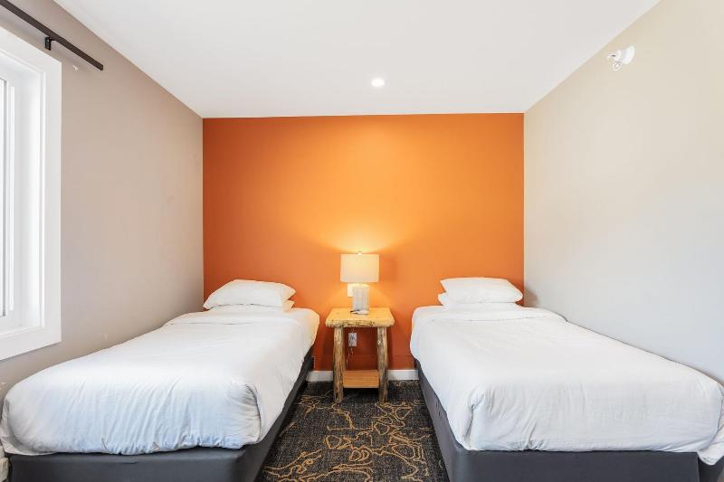Discovery Lodge image