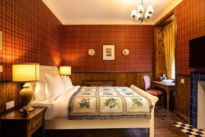 The Whispering Pine Lodge image