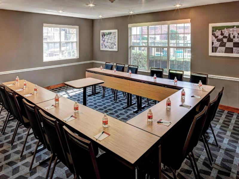 Towneplace Suites By Marriott Dallas Las Colinas image