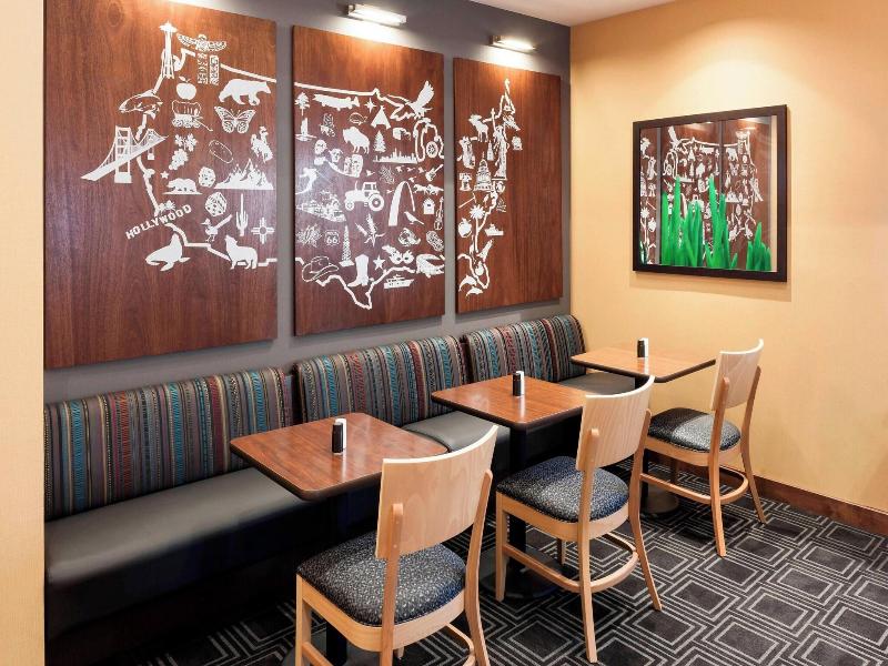 Towneplace Suites By Marriott Dallas Las Colinas image