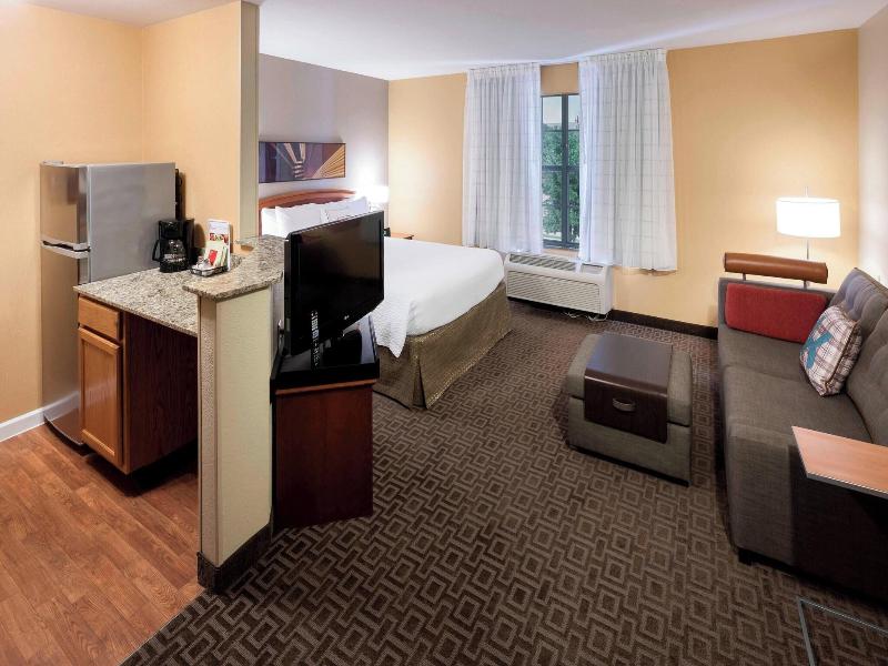Towneplace Suites By Marriott Dallas Las Colinas image