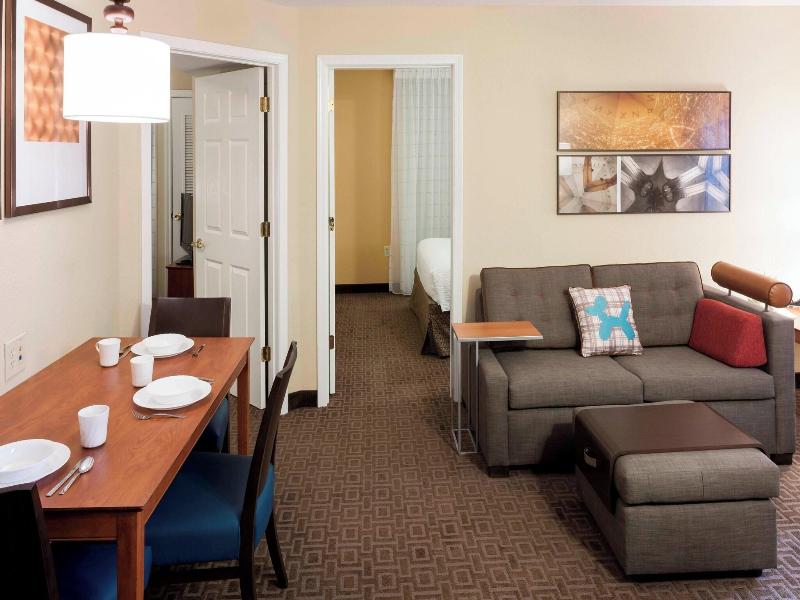 Towneplace Suites By Marriott Dallas Las Colinas image
