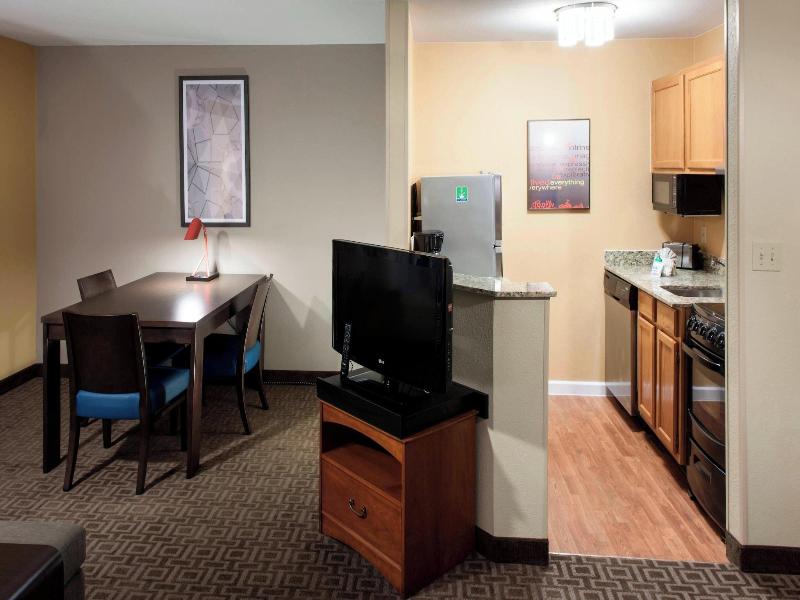 Towneplace Suites By Marriott Dallas Las Colinas image