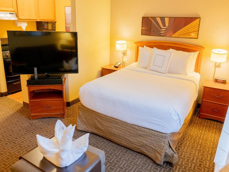 Towneplace Suites By Marriott Dallas Las Colinas image