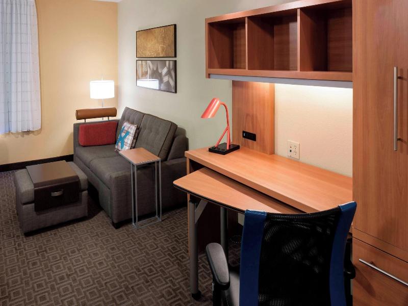 Towneplace Suites By Marriott Dallas Las Colinas image