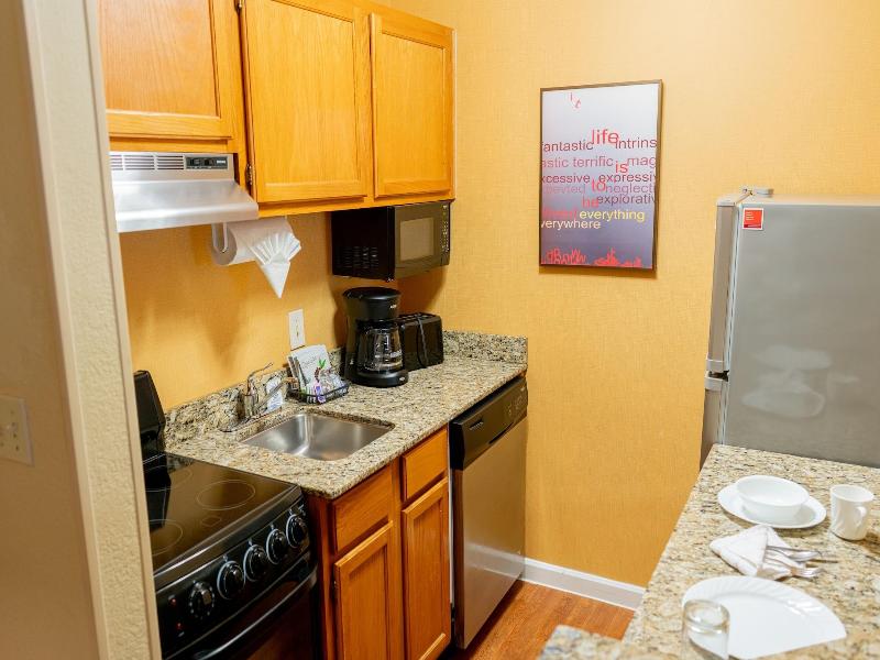 Towneplace Suites By Marriott Dallas Las Colinas image