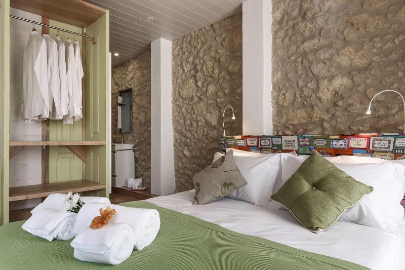 My Bairro Alto Suites image