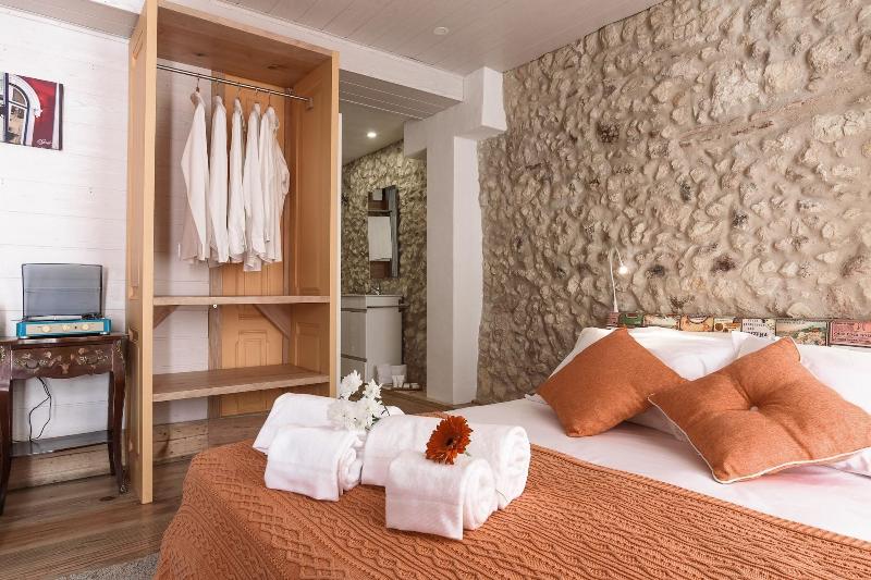 My Bairro Alto Suites image