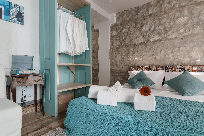 My Bairro Alto Suites image