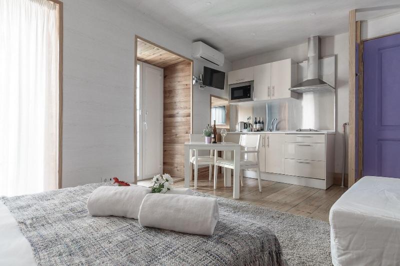 My Bairro Alto Suites image