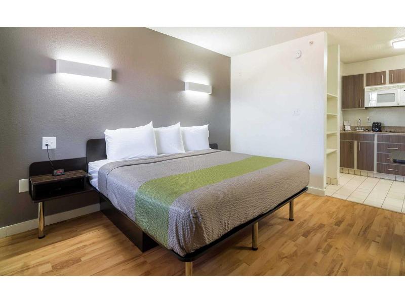 Studio 6 Plano, TX - Dallas - Plano Medical Center image