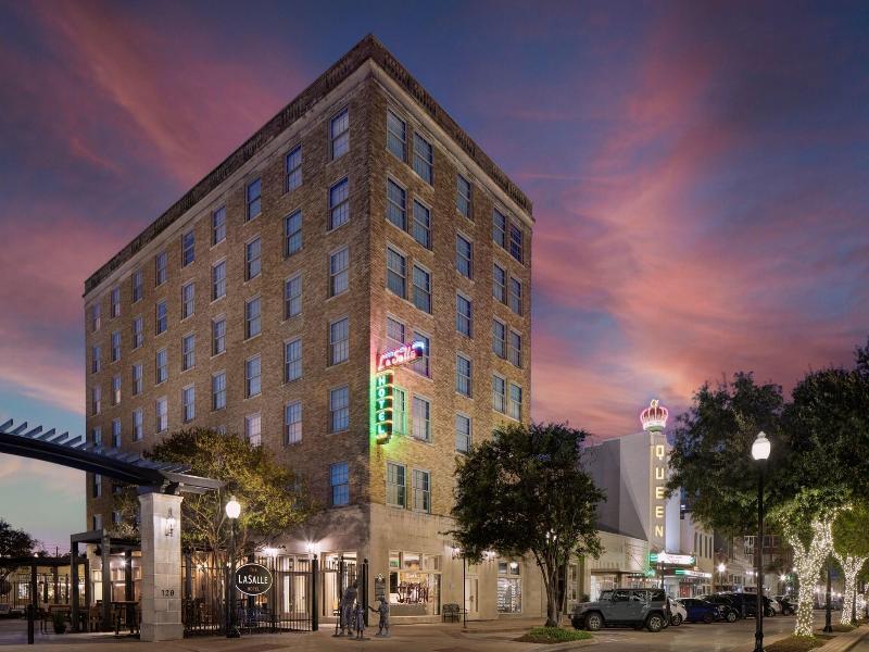 The LaSalle Hotel Bryan College Station Tribute , Bryan