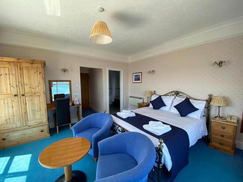 The Channel View Hotel image