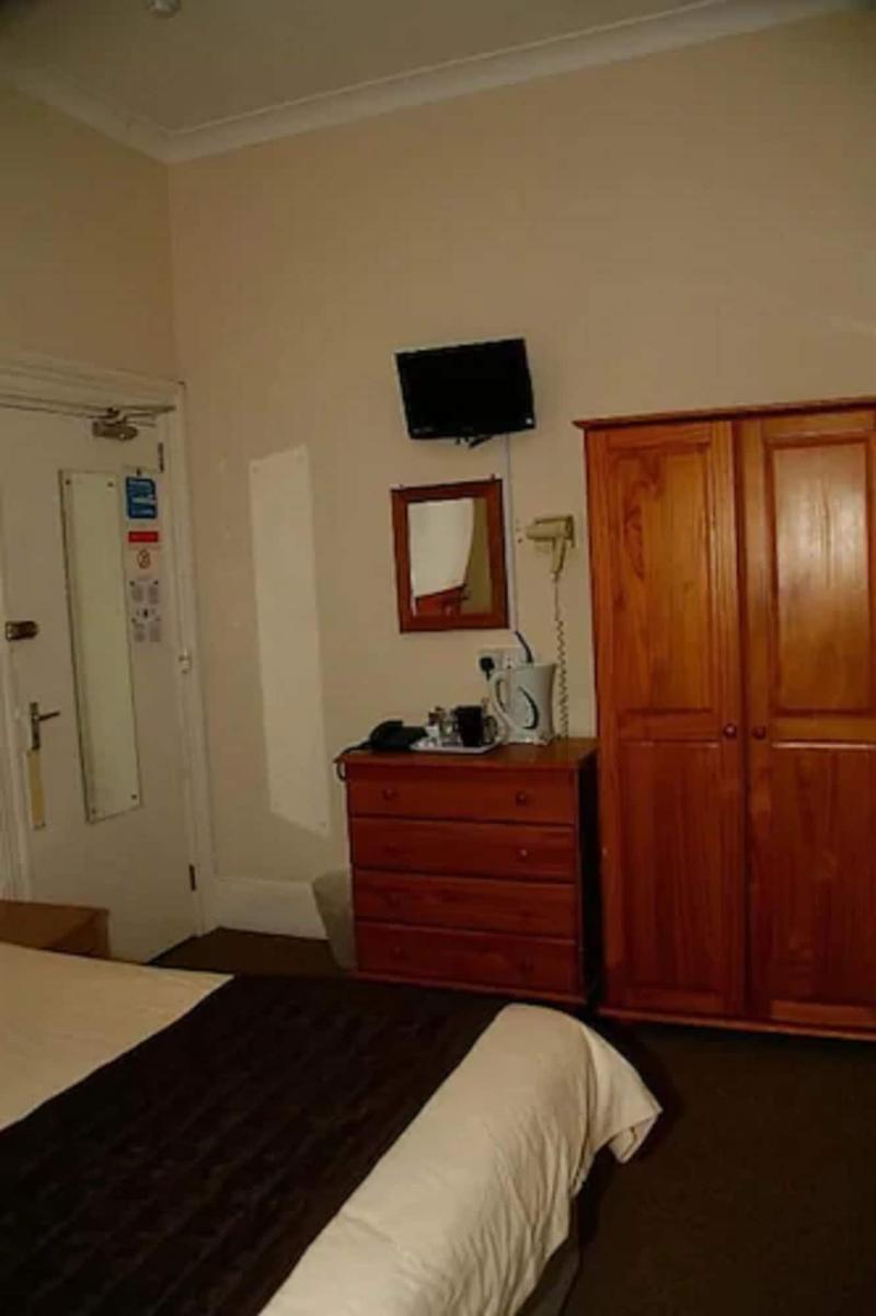 The Channel View Hotel image