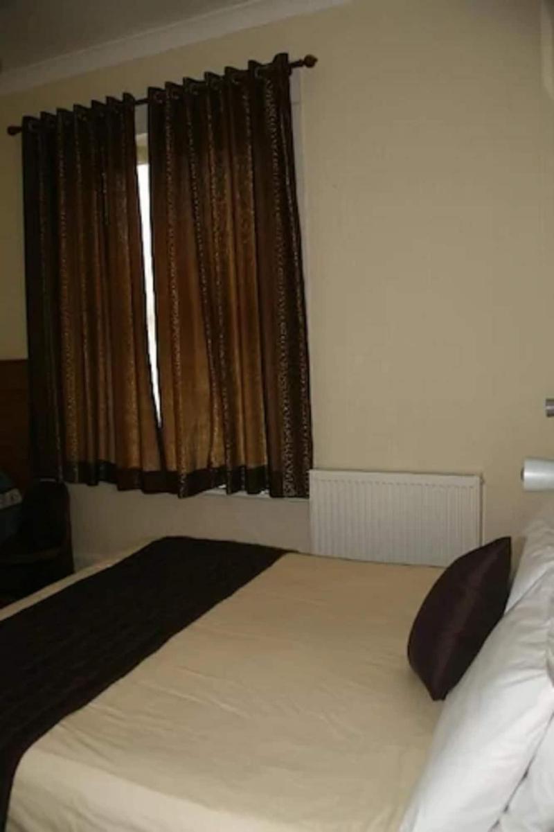 The Channel View Hotel image