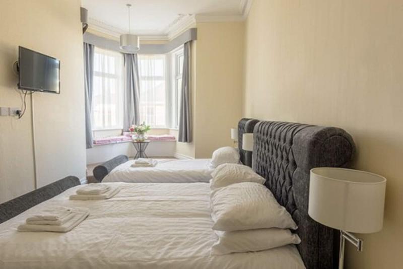 Villa Mentone Hotel image
