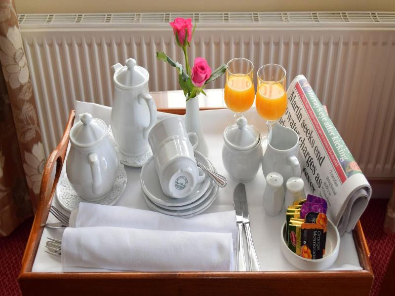 The Rhu Glenn Hotel image