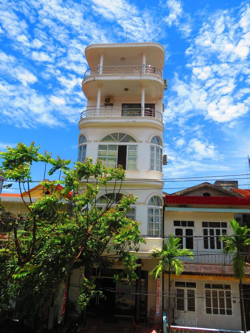 Nam Long Hotel image