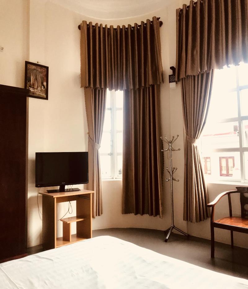 Nam Long Hotel image