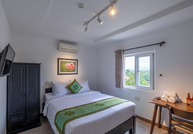 Charming Riverside Hotel image