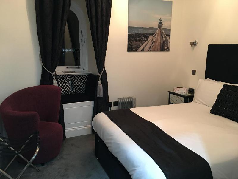 Ship Leopard Boutique Hotel image