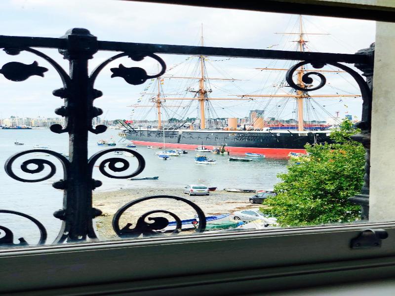 Ship Leopard Boutique Hotel image