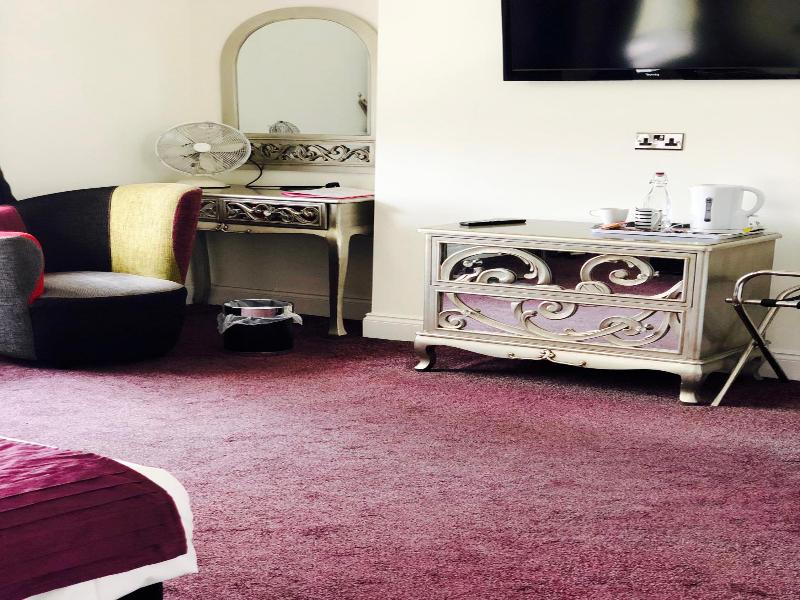 Ship Leopard Boutique Hotel image