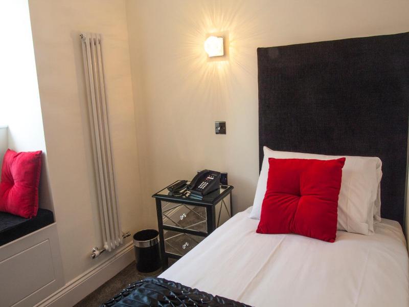 Ship Leopard Boutique Hotel image