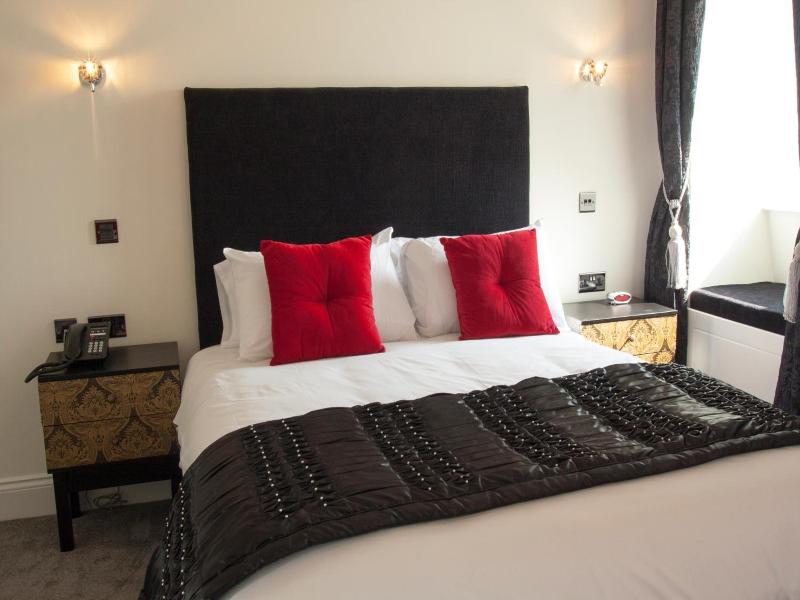 Ship Leopard Boutique Hotel image