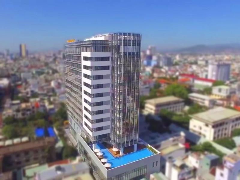 Danang Han River Hotel image