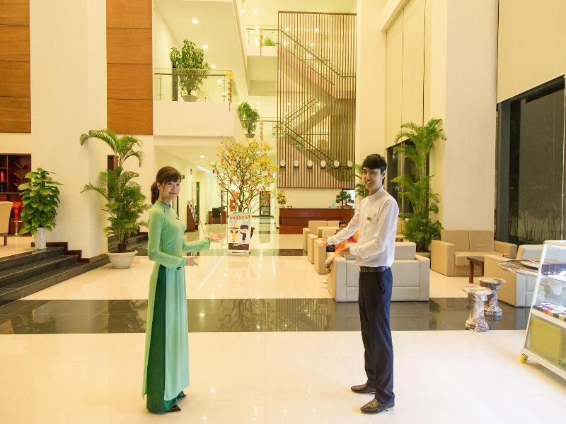 Danang Han River Hotel image