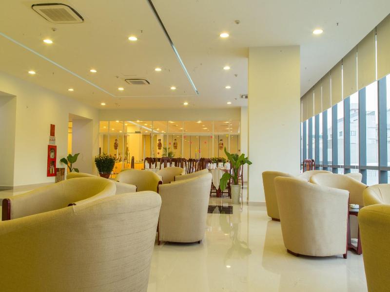 Danang Han River Hotel image