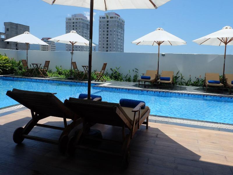 Danang Han River Hotel image