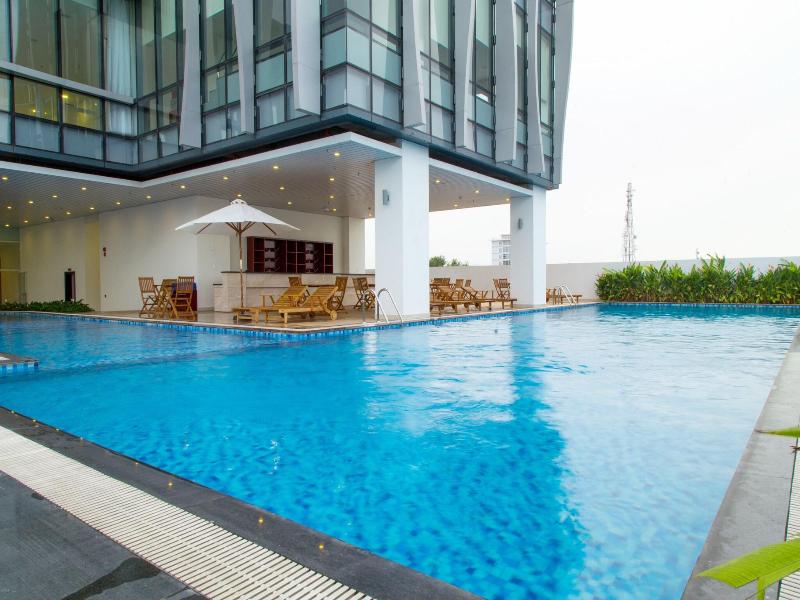 Danang Han River Hotel image