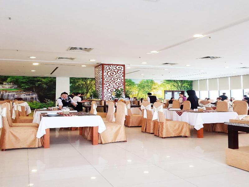 Danang Han River Hotel image