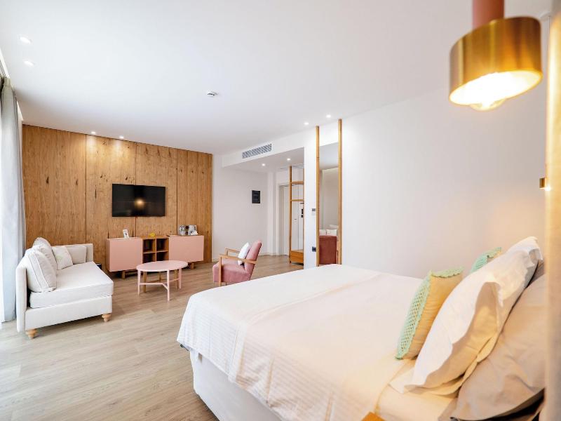 Glow Boutique Hotel & Suites image