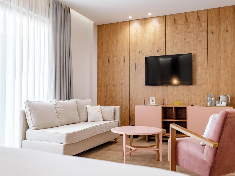 Glow Boutique Hotel & Suites image