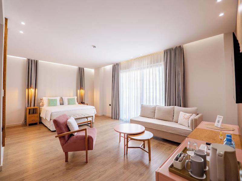 Glow Boutique Hotel & Suites image