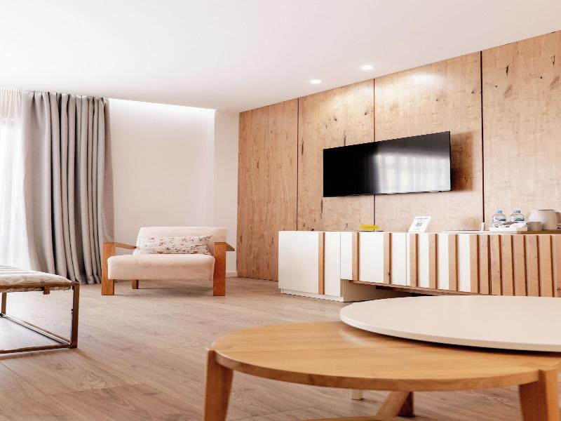 Glow Boutique Hotel & Suites image